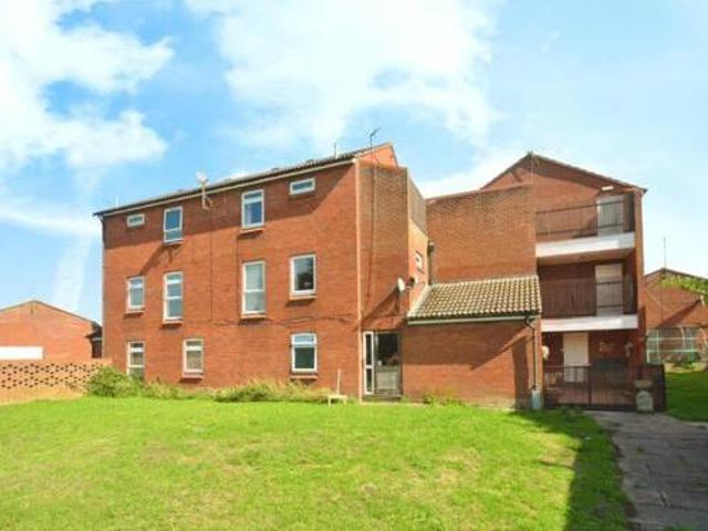 House for sale in Walton Court, Aylesbury