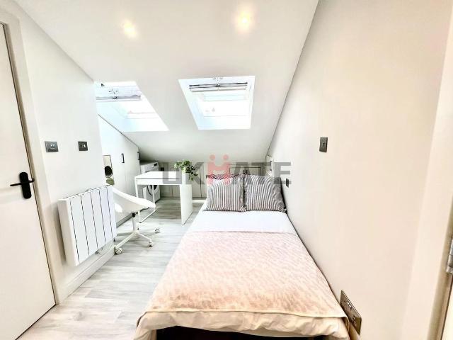 Room for rent in Battersea, Greater London