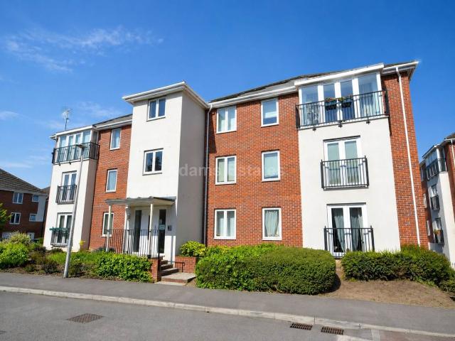 House for rent in Newtown, Reading