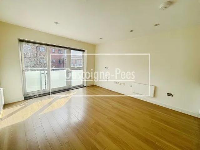 Apartment for rent in Whitley, Reading