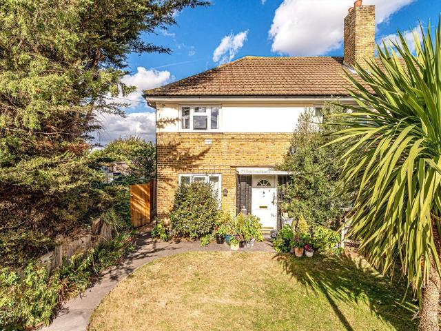 Apartment for rent in London Borough of Hounslow, Greater London