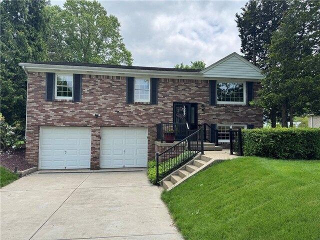 House for sale in Delmont House for sale in Delmont