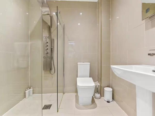 Apartment for rent in Kennington, Greater London