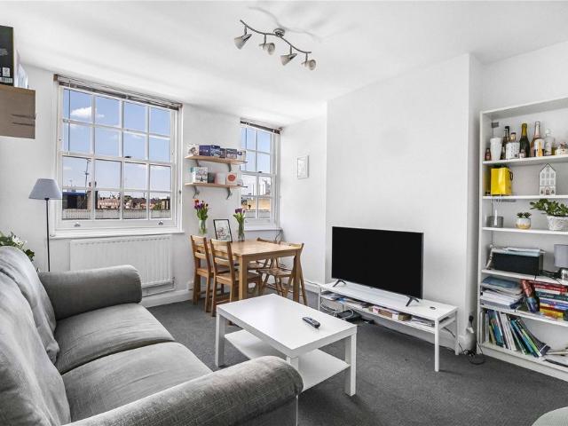 Apartment for rent in Kennington, Greater London