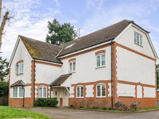 House for sale in Redbridge, The Slade