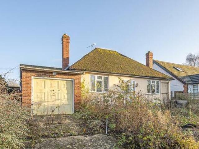 House for sale in Redbridge, The Slade