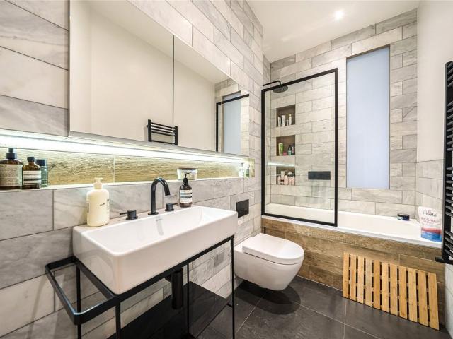 Apartment for rent in Kennington, Greater London