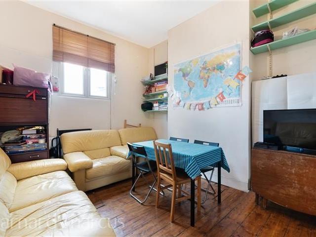 Apartment for rent in Kennington, Greater London