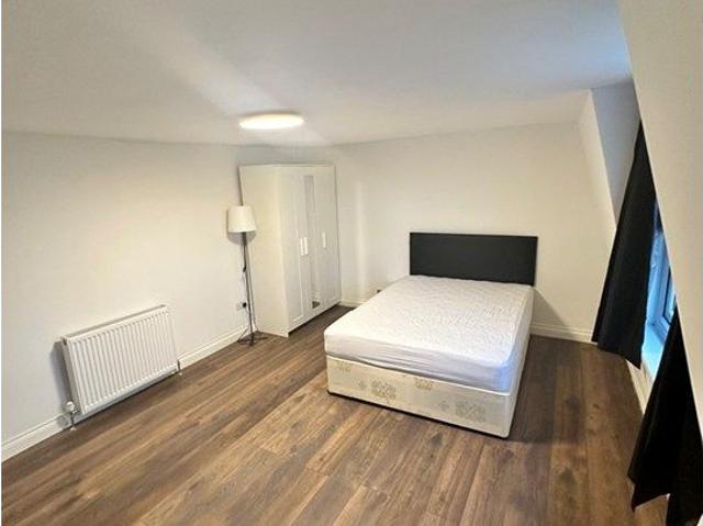 Room for rent in Kennington, Greater London