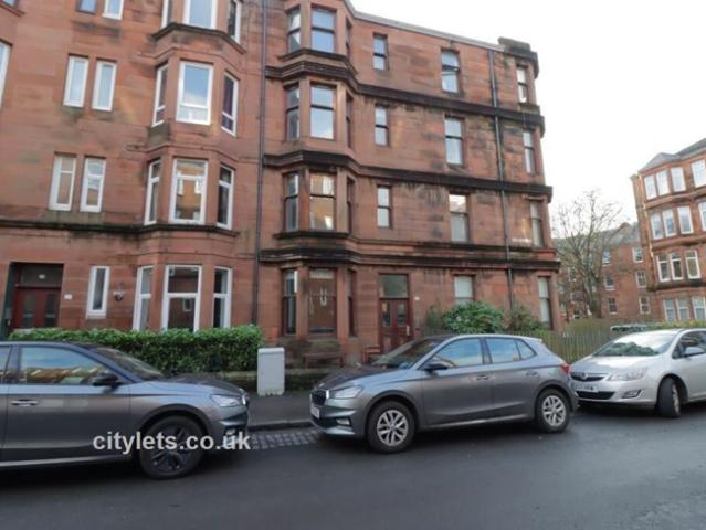 Flat for rent in Broomhill, Scotland