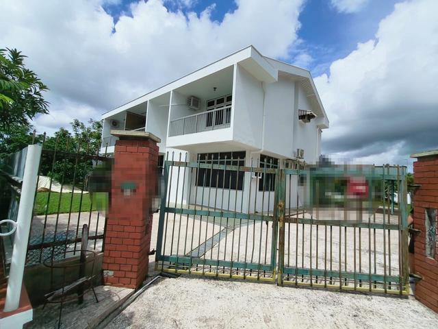 Bungalow for rent in Kuching, Sarawak