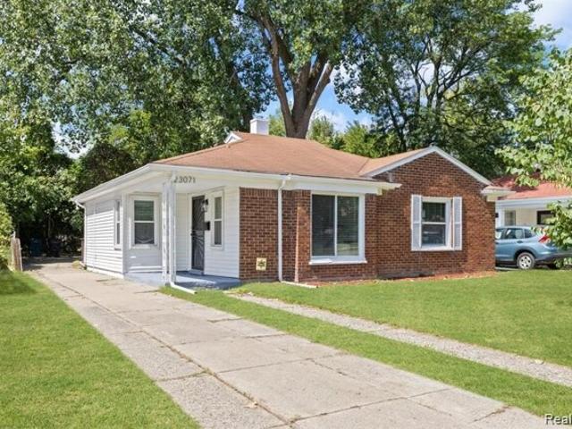 House for sale in Oak Park, Michigan
