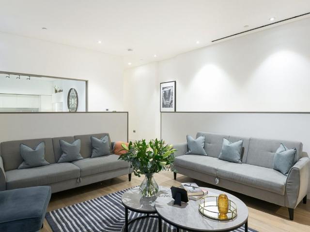 Apartment for rent in Marylebone, Greater London