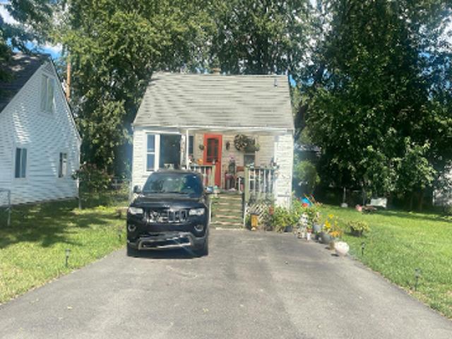 House for sale in Dollar Lake, Keego Harbor