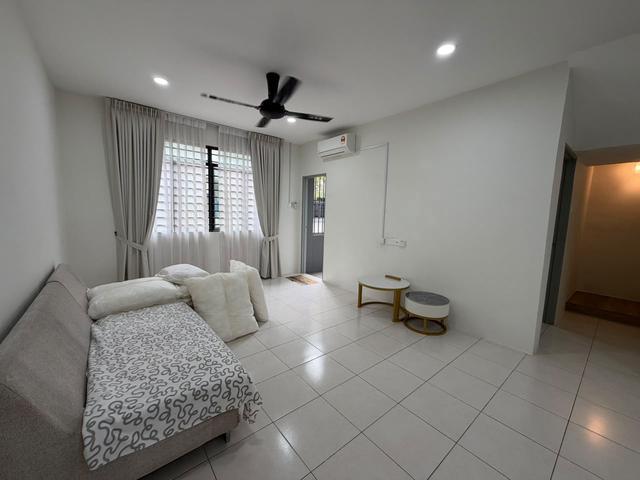 Townhouse for rent in Kuching, Bahagian Kuching
