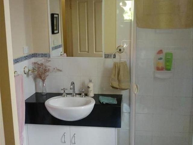 Room for rent in Camerons Creek, Victoria