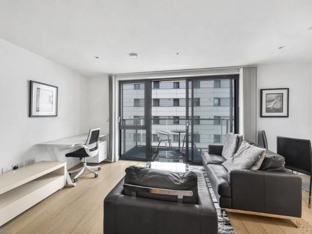 Apartment for rent in Kennington, Greater London