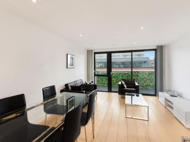 Apartment for rent in Kennington, Greater London