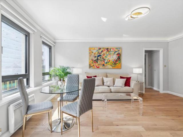 House for rent in Kensington, Greater London
