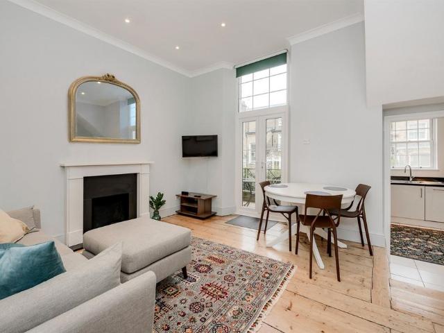 Apartment for rent in Kensington, Greater London
