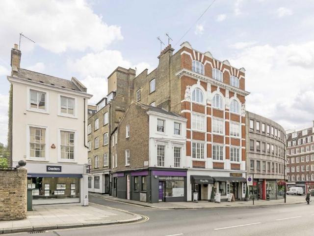 House for rent in Kensington, Greater London