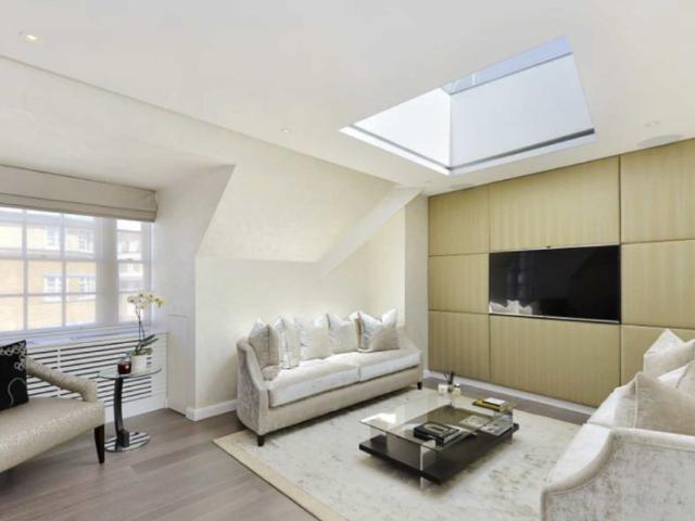 Apartment for rent in Kensington, Greater London