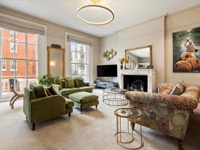 House for rent in Kensington, Greater London