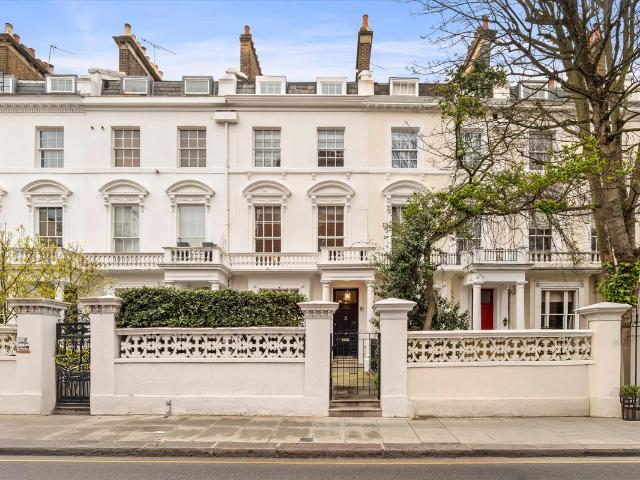 House for rent in Kensington, Greater London