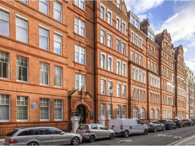 Apartment for rent in South Kensington, Greater London