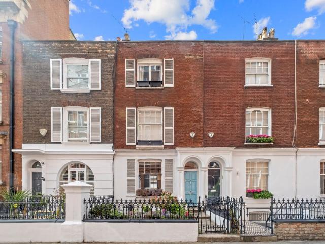 House for rent in South Kensington, Greater London