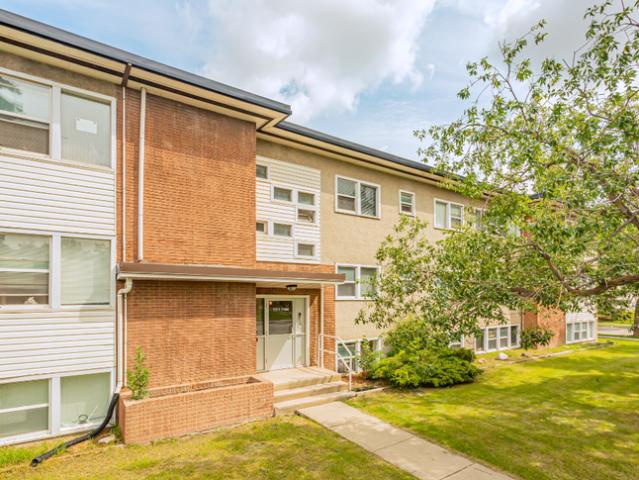 Apartment for rent in Wedgewood, Alberta