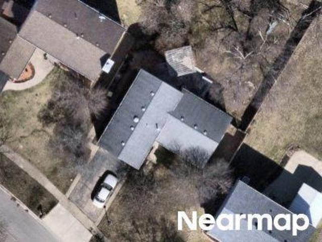 House for sale in Streamwood, Illinois