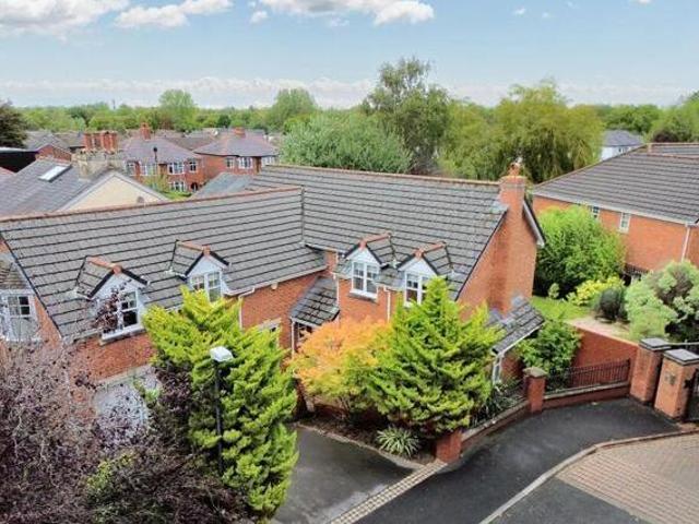House for sale in City of London, Greater London