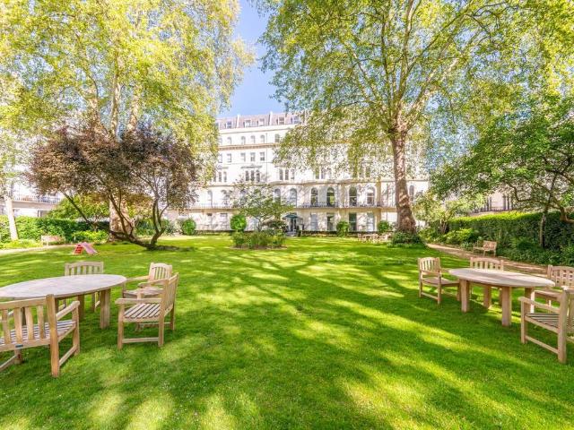 Apartment for rent in Bayswater, Greater London