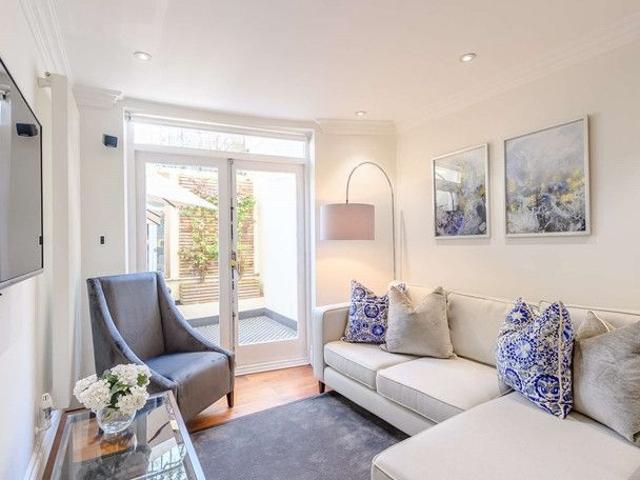 Apartment for rent in Bayswater, Greater London