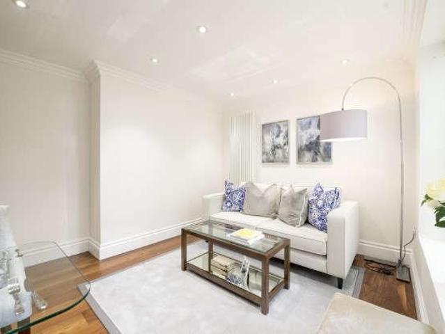 Apartment for rent in Bayswater, Greater London