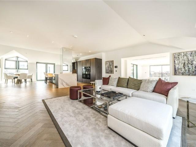 House for rent in Bayswater, Greater London