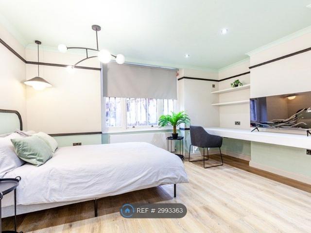 Studio for rent in Kensal Town, Greater London