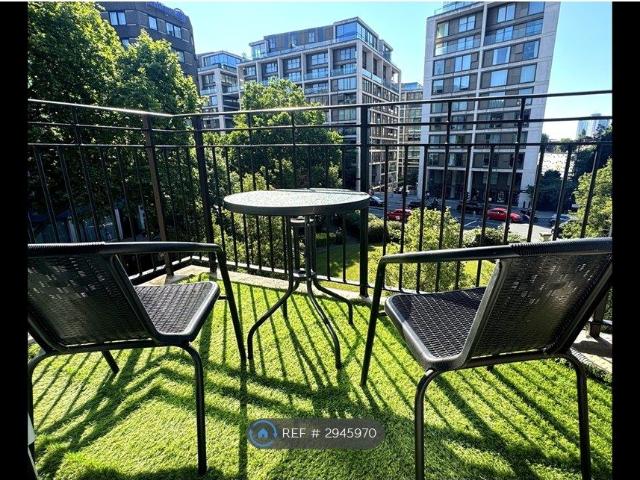 Apartment for rent in Kensington, Greater London