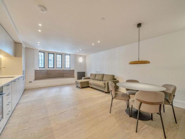Apartment for rent in South Kensington, Greater London