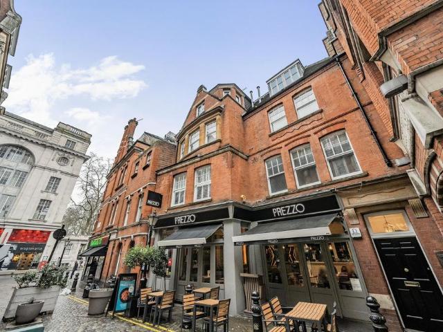 Apartment for rent in South Kensington, Greater London