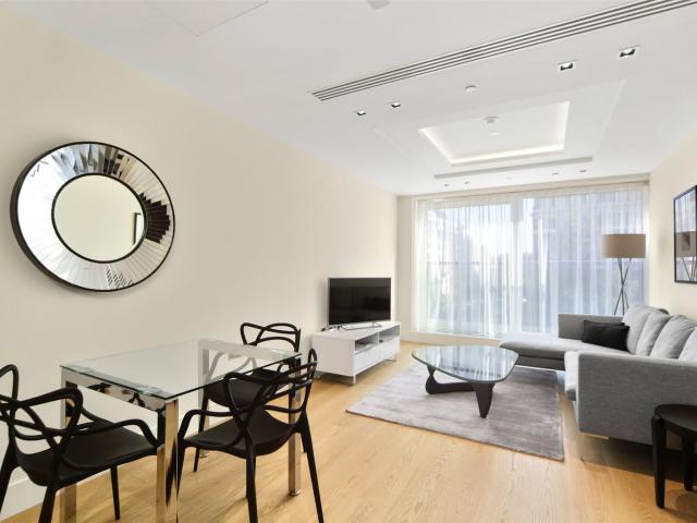 Apartment for rent in West Kensington, Greater London