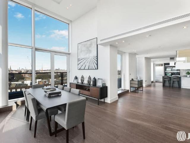 Apartment for rent in Kensington, Greater London