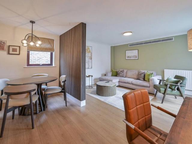 Apartment for rent in Kensington, Greater London