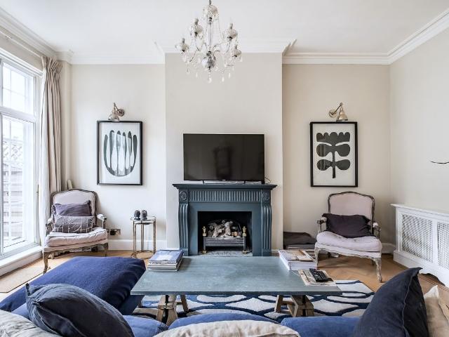Apartment for rent in Kensington, Greater London