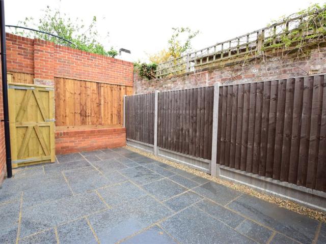 Apartment for rent in St James, Sandown Park