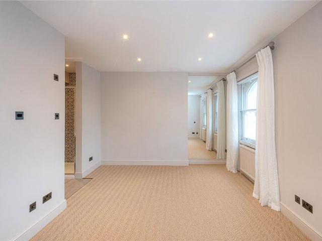 House for rent in Notting Hill, Greater London