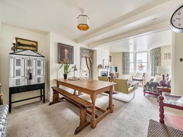House for rent in Round Hill, Brighton