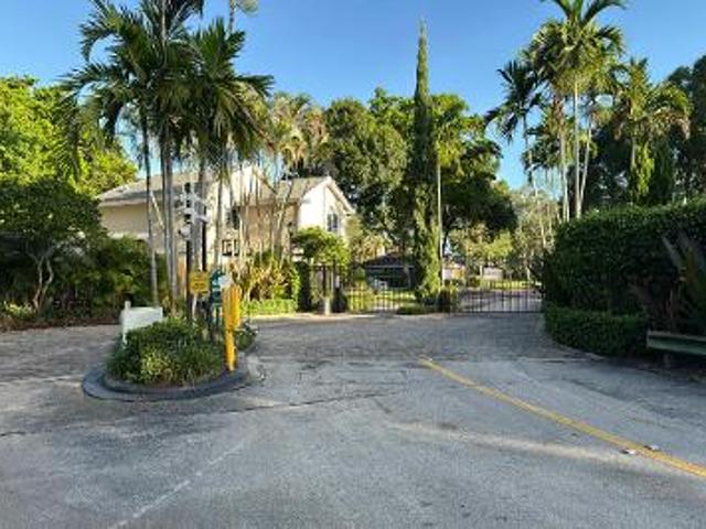 Condo for sale in Hollywood, Florida