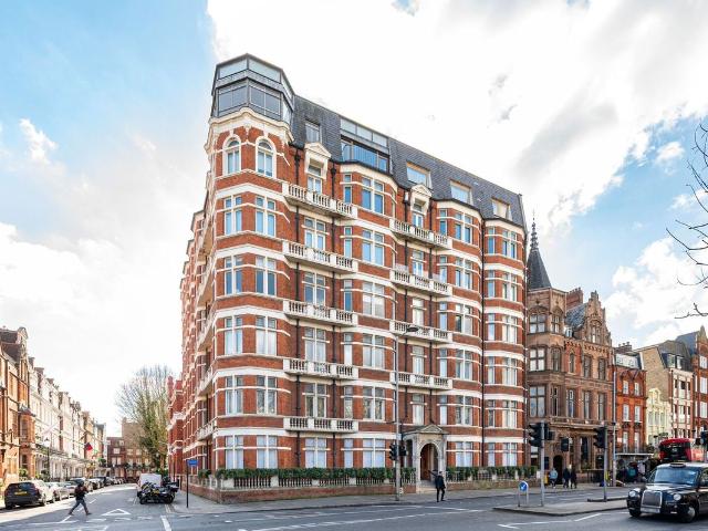 Apartment for rent in South Kensington, Greater London